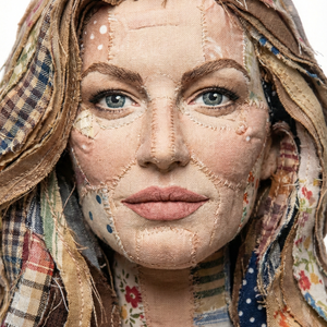 Imagem do prompt Criativo_closeup portrait framing only head